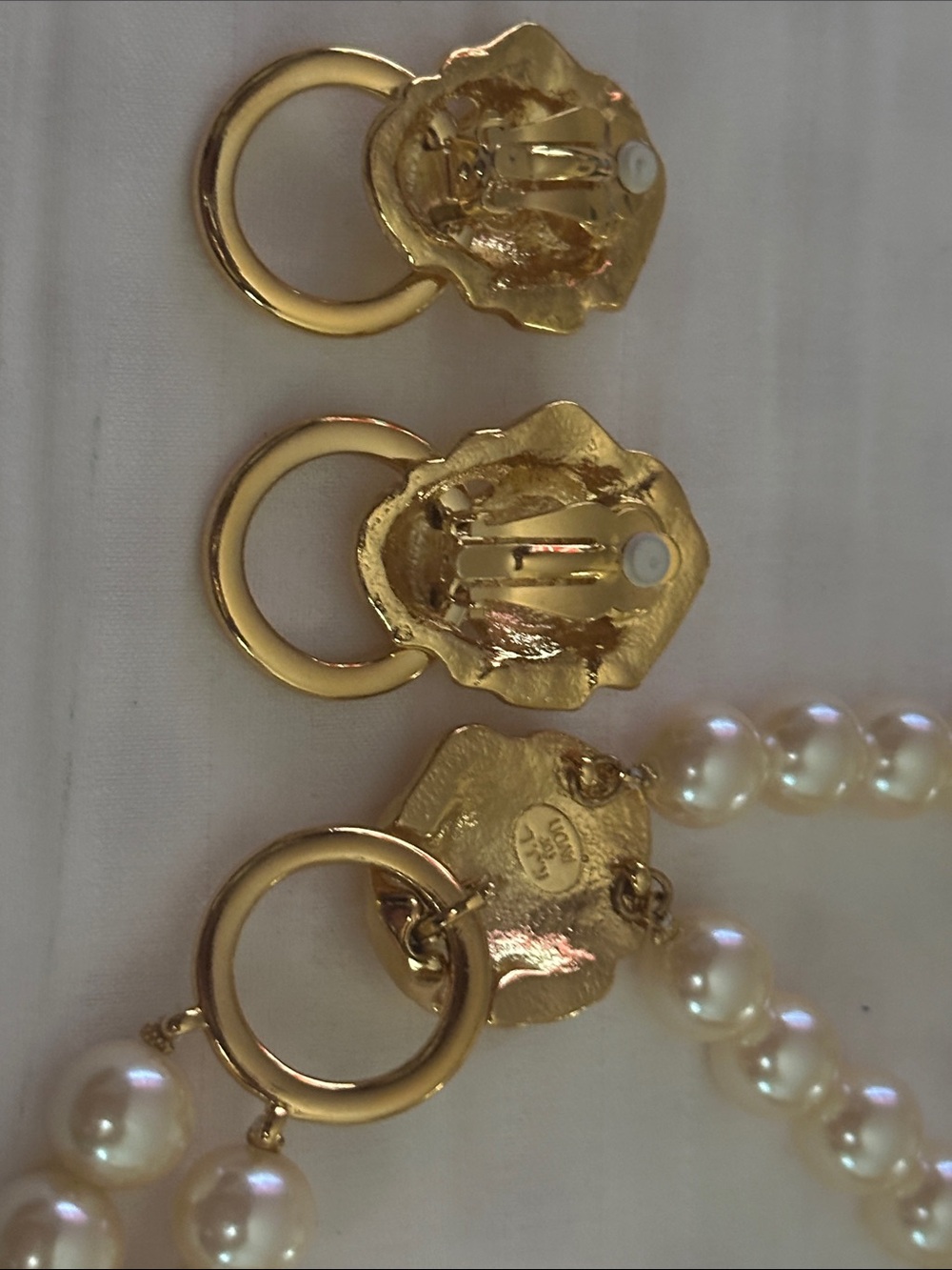 Vintage KJL Gold Lion Pearl Necklace Set – Elegant Women's Jewelry - Picture 3 of 6